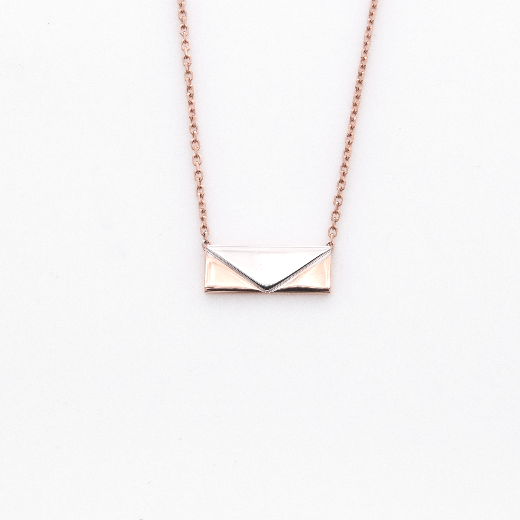 Love Letter Pendant w Chain