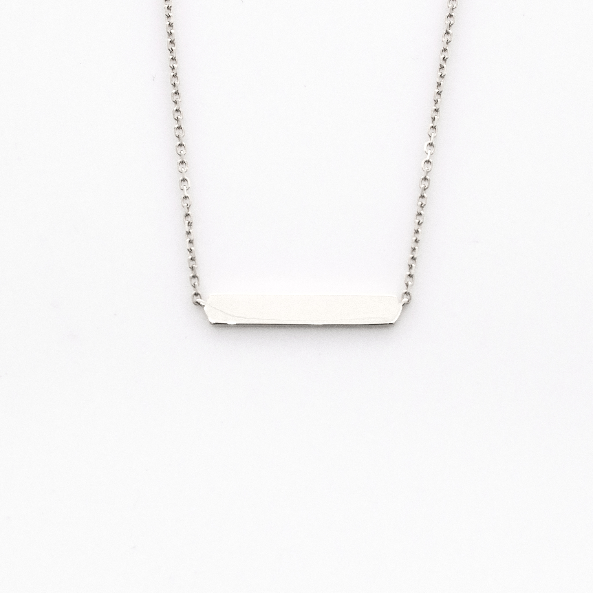 Geometric Bar Pendant w Chain