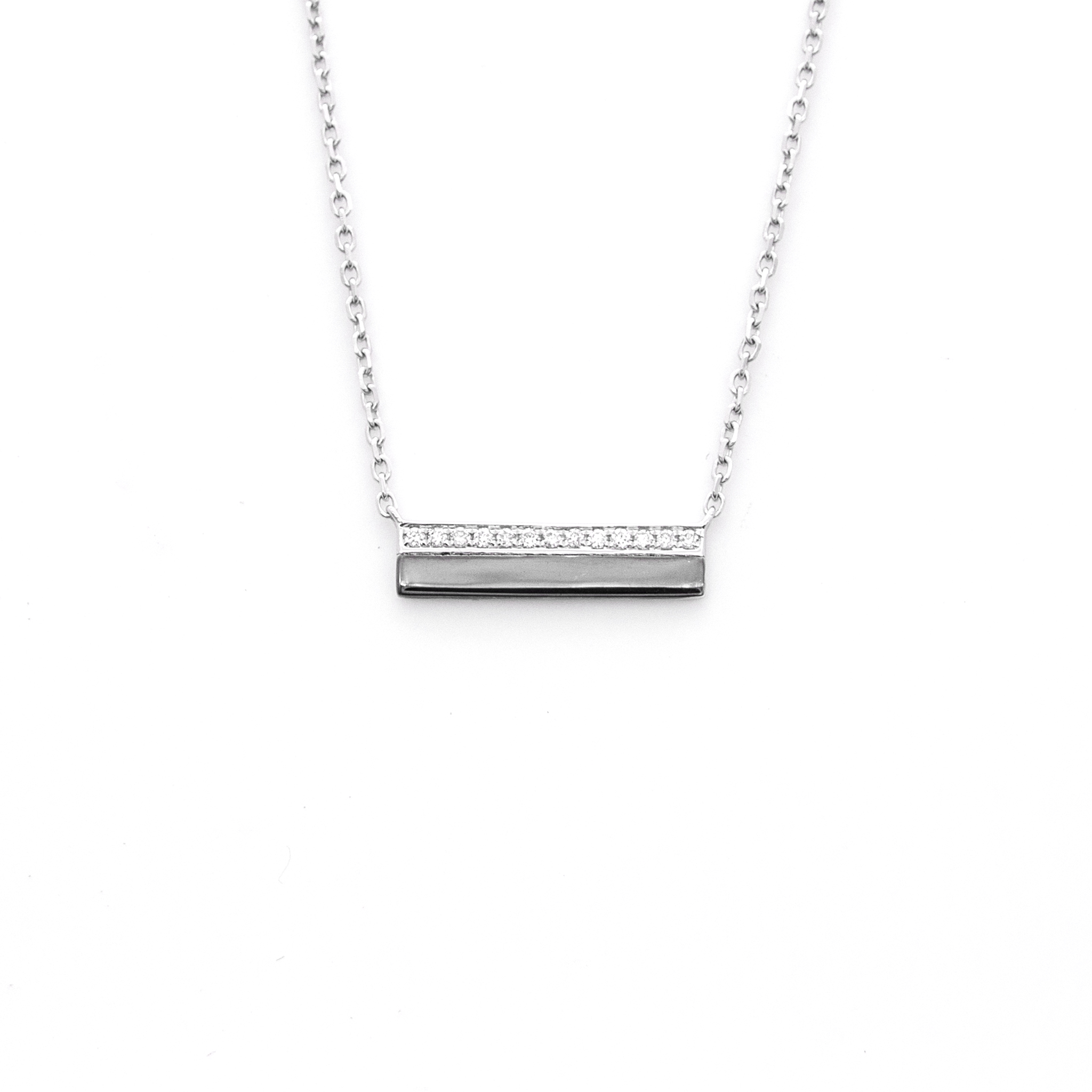Bar Diamonds Pendant w Chain