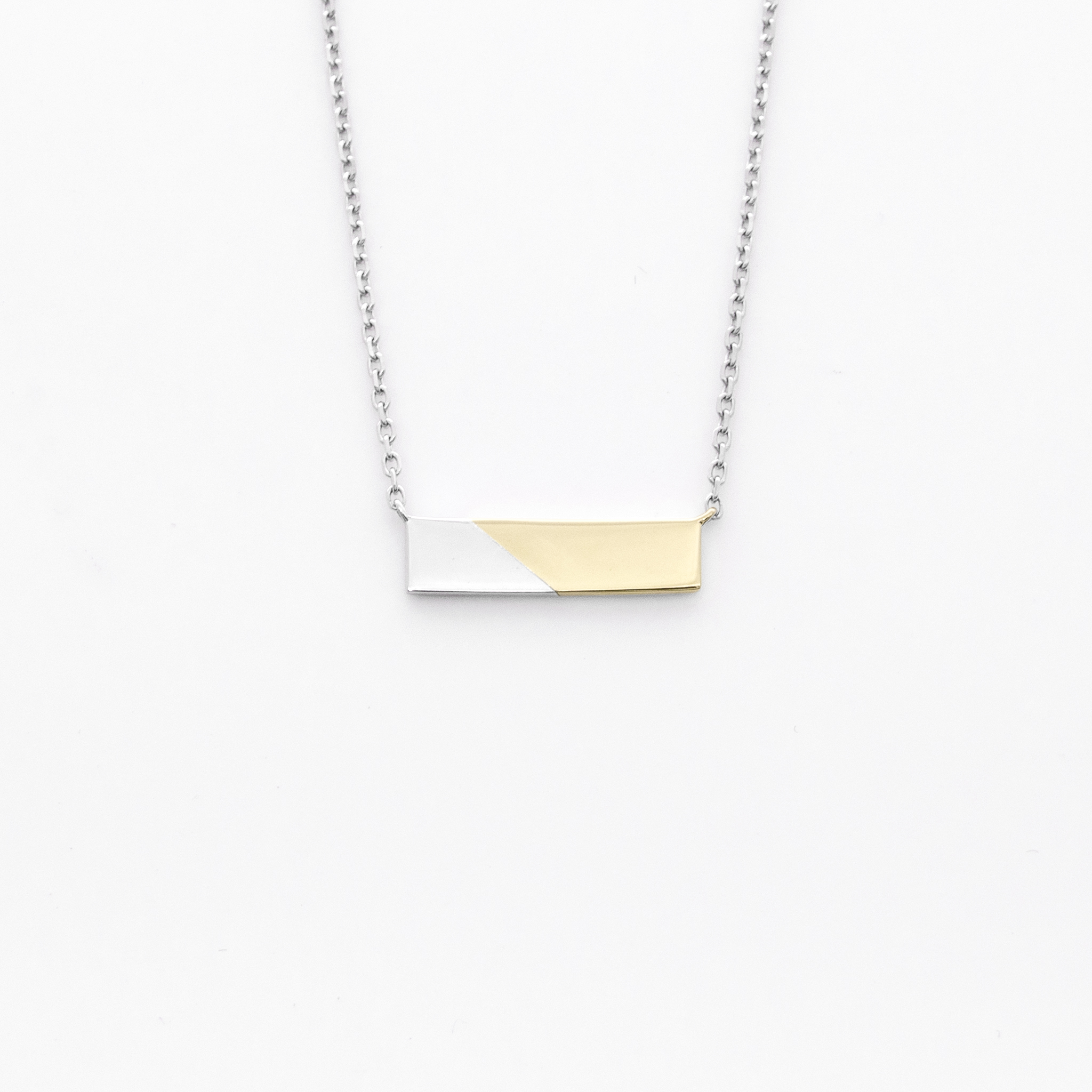 Geometric Bar Pendant w Chain